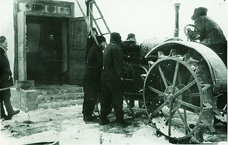 Первый трактор в энергетике. 1925 год.